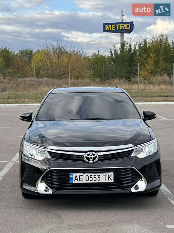 Седан Toyota Camry 2016 в Запорожье Седан Toyota Camry 2016 в Запорожье