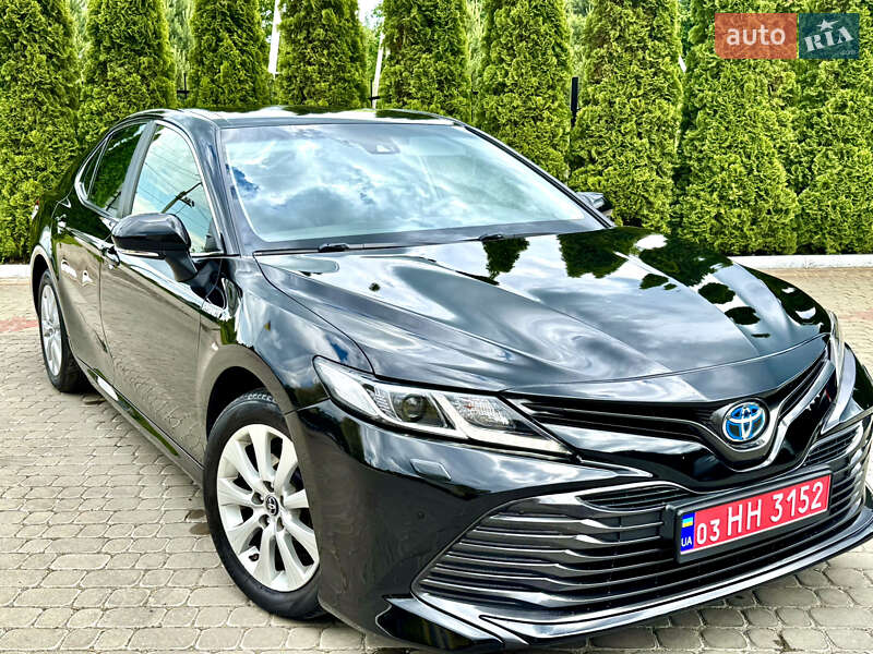 Седан Toyota Camry 2020 в Трускавце Седан Toyota Camry 2020 в Трускавце