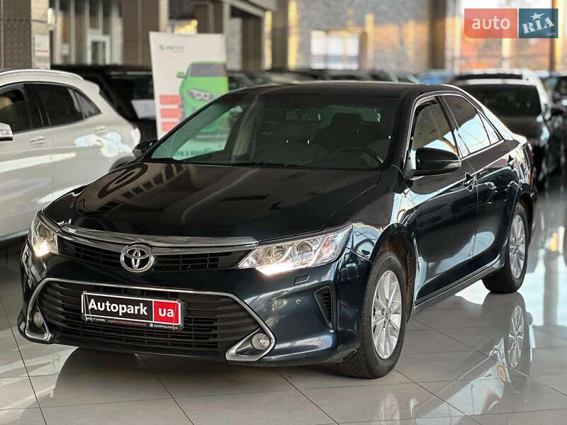 Седан Toyota Camry 2015 в Одессе Седан Toyota Camry 2015 в Одессе