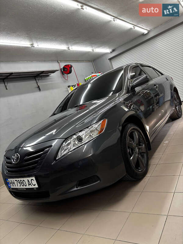 Седан Toyota Camry 2007 в Черноморске Седан Toyota Camry 2007 в Черноморске