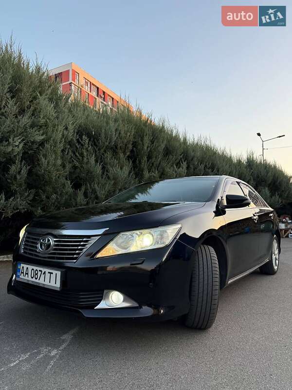 Седан Toyota Camry 2012 в Киеве Седан Toyota Camry 2012 в Киеве