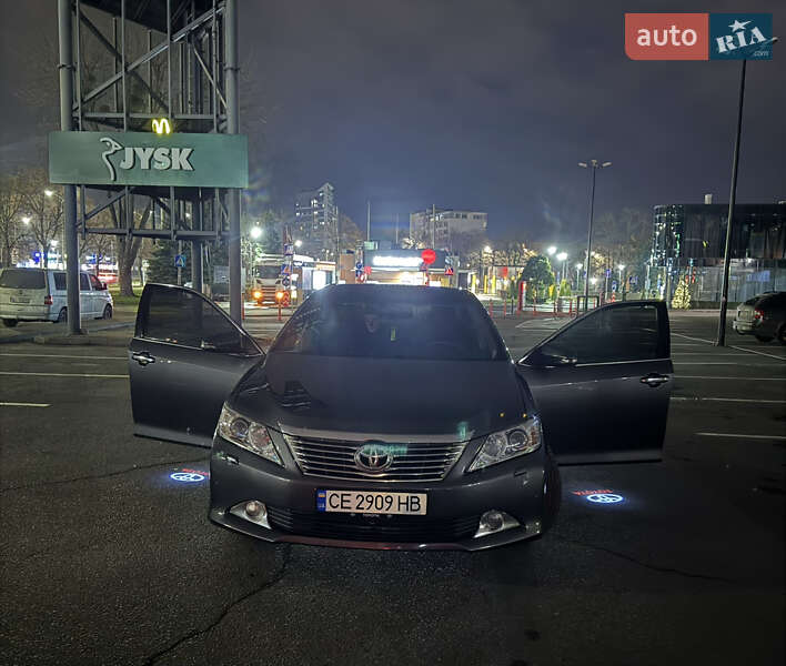 Седан Toyota Camry 2012 в Львове Седан Toyota Camry 2012 в Львове