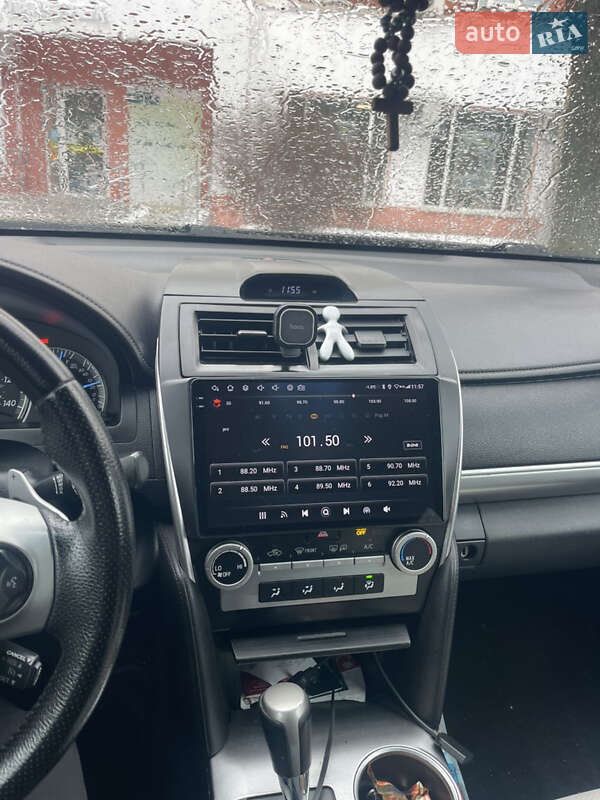 Седан Toyota Camry 2014 в Кременчуге