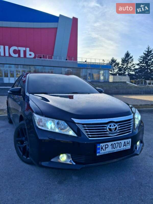 Седан Toyota Camry 2013 в Запорожье Седан Toyota Camry 2013 в Запорожье