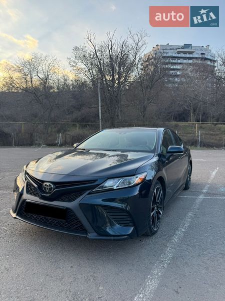 Седан Toyota Camry 2017 в Одесі
