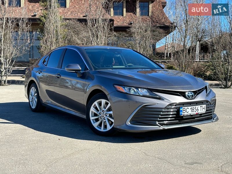 Седан Toyota Camry 2020 в Харькове Седан Toyota Camry 2020 в Харькове