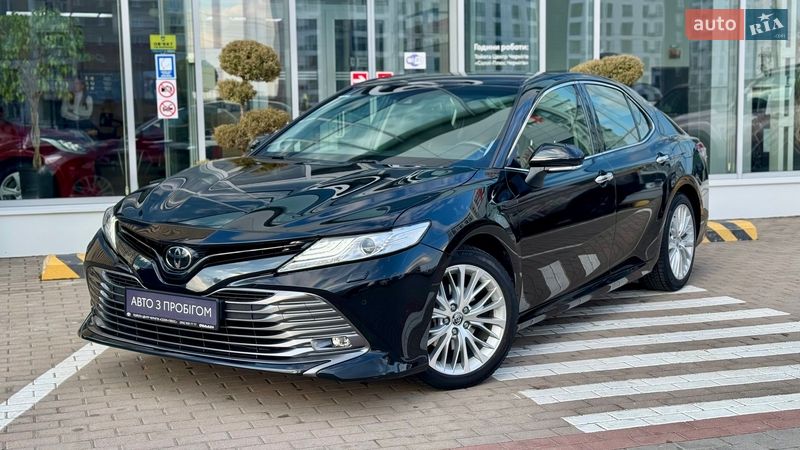 Седан Toyota Camry 2018 в Чернигове Седан Toyota Camry 2018 в Чернигове