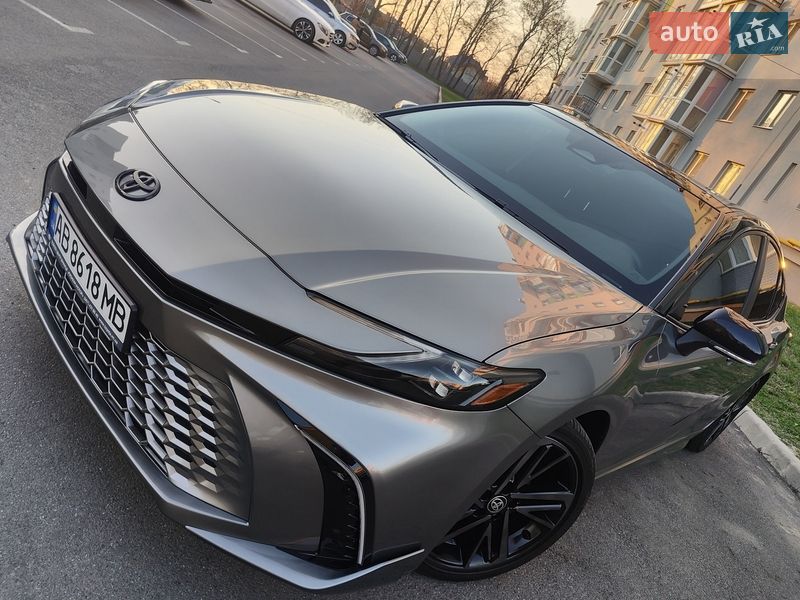 Седан Toyota Camry 2024 в Вінниці