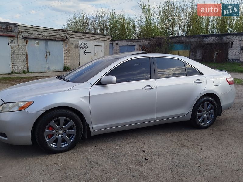 Седан Toyota Camry 2006 в Каменском