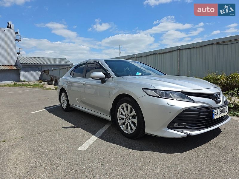 Седан Toyota Camry 2018 в Вишневом