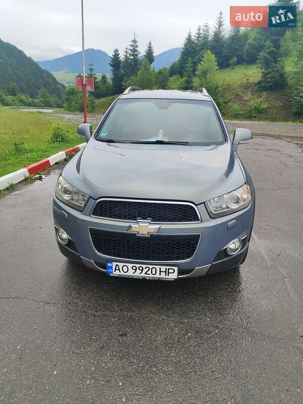 Позашляховик / Кросовер Chevrolet Captiva 2012 в Міжгір'ї