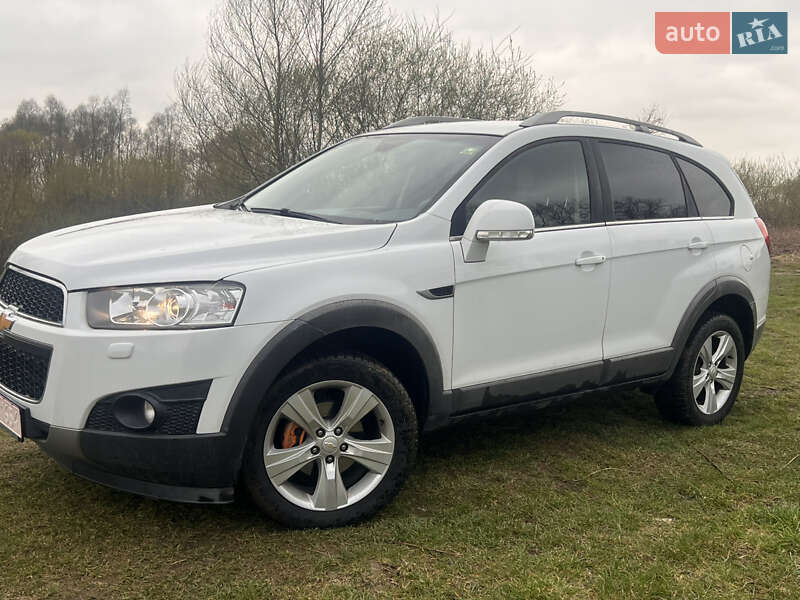 Внедорожник / Кроссовер Chevrolet Captiva 2012 в Львове