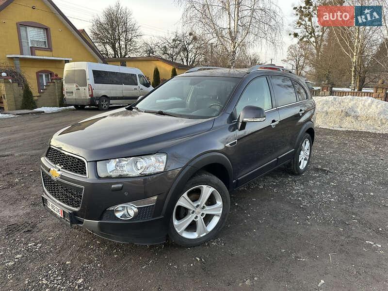 Внедорожник / Кроссовер Chevrolet Captiva 2012 в Луцке