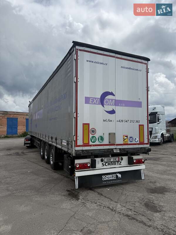 Бортовой полуприцеп Schmitz Cargobull Cargobull 2014 в Ровно