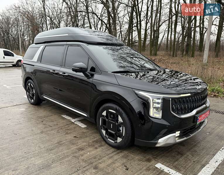 Минивэн Kia Carnival 2024 в Киеве