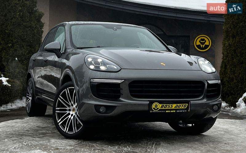 Внедорожник / Кроссовер Porsche Cayenne 2016 в Львове