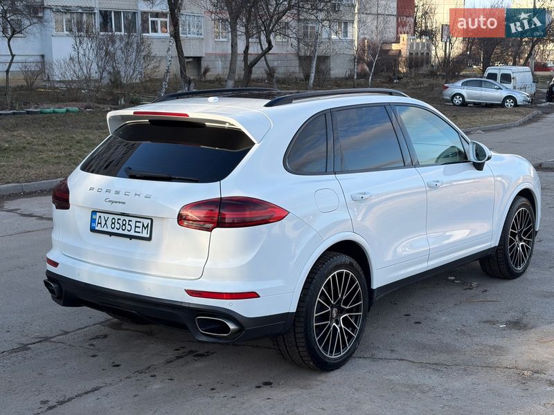 Внедорожник / Кроссовер Porsche Cayenne 2015 в Харькове