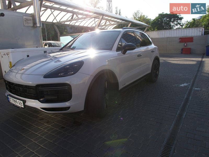 Внедорожник / Кроссовер Porsche Cayenne 2019 в Одессе