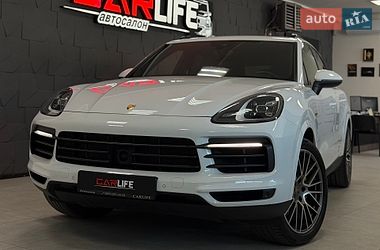 Внедорожник / Кроссовер Porsche Cayenne 2022 в Тернополе