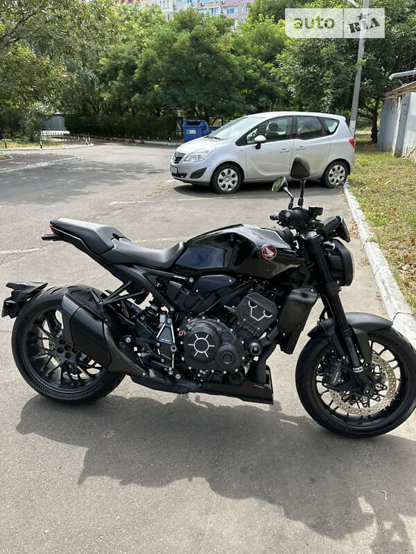 Мотоцикл Без обтекателей (Naked bike) Honda CB 1000R 2021 в Одессе Мотоцикл Без обтекателей (Naked bike) Honda CB 1000R 2021 в Одессе