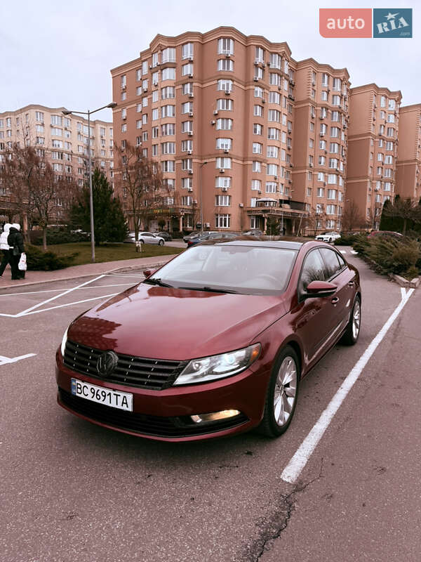 Купе Volkswagen CC / Passat CC 2013 в Киеве