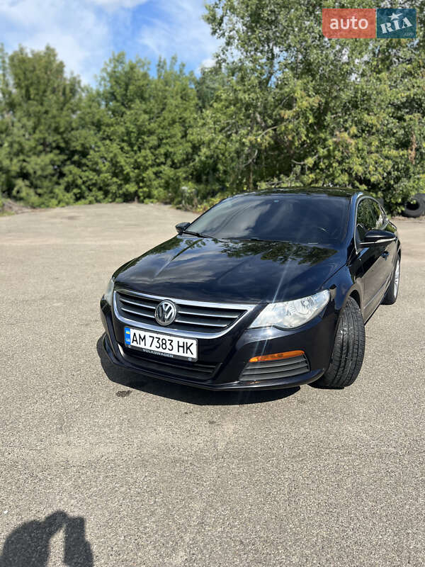 Купе Volkswagen CC / Passat CC 2011 в Звягеле Купе Volkswagen CC / Passat CC 2011 в Звягеле