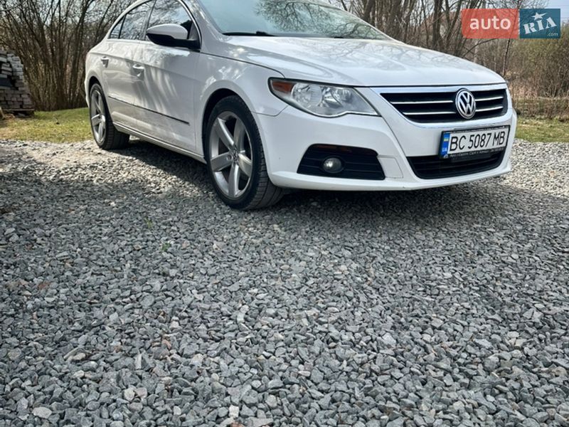 Купе Volkswagen CC / Passat CC 2010 в Львове