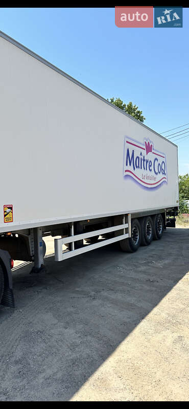 Рефрижератор напівпричіп Chereau CD382GB 2010 в Чернівцях Рефрижератор напівпричіп Chereau CD382GB 2010 в Чернівцях