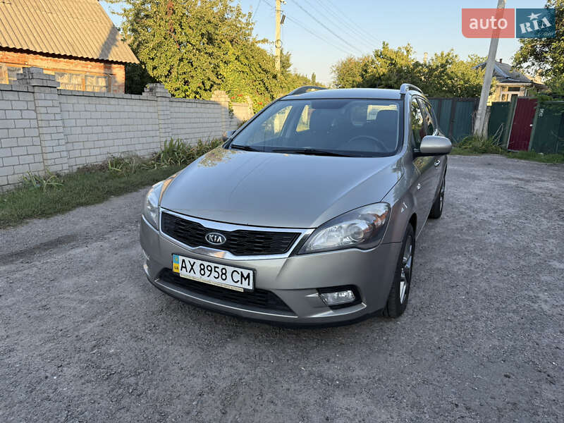 Универсал Kia Ceed 2011 в Кременчуге
