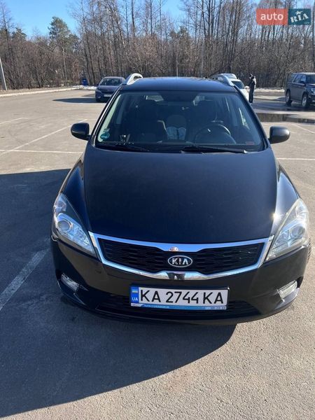 Универсал Kia Ceed 2010 в Ирпене