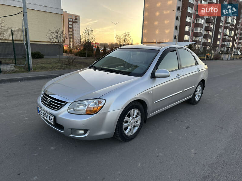 Хэтчбек Kia Cerato 2008 в Днепре