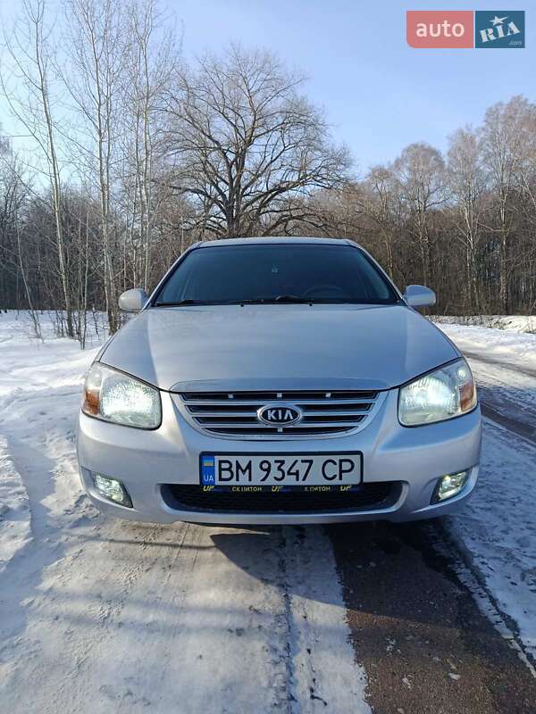 Седан Kia Cerato 2007 в Ромнах