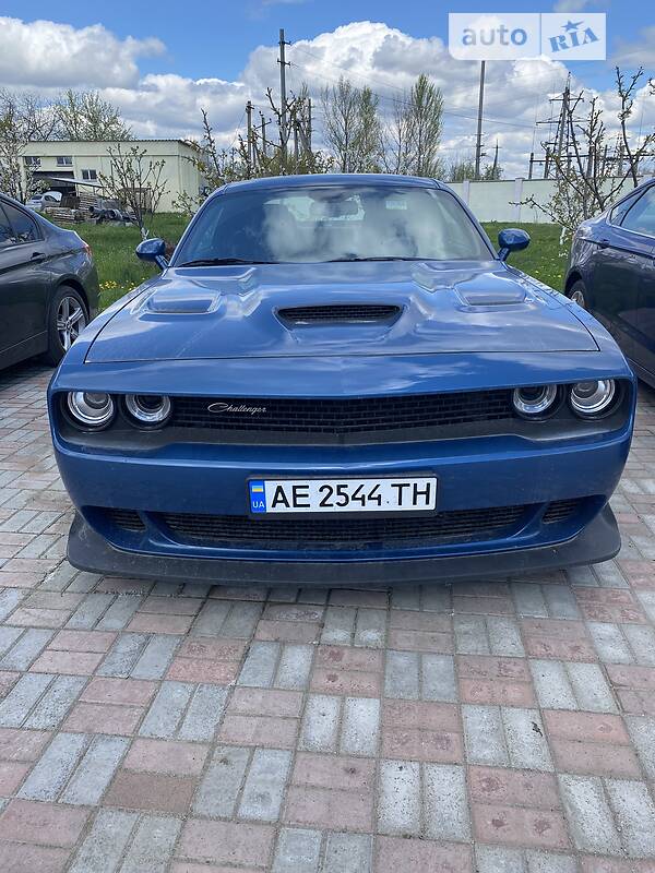 Купе Dodge Challenger 2020 в Перещепине