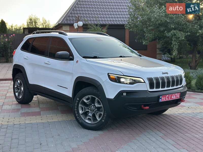 Внедорожник / Кроссовер Jeep Cherokee 2018 в Виннице