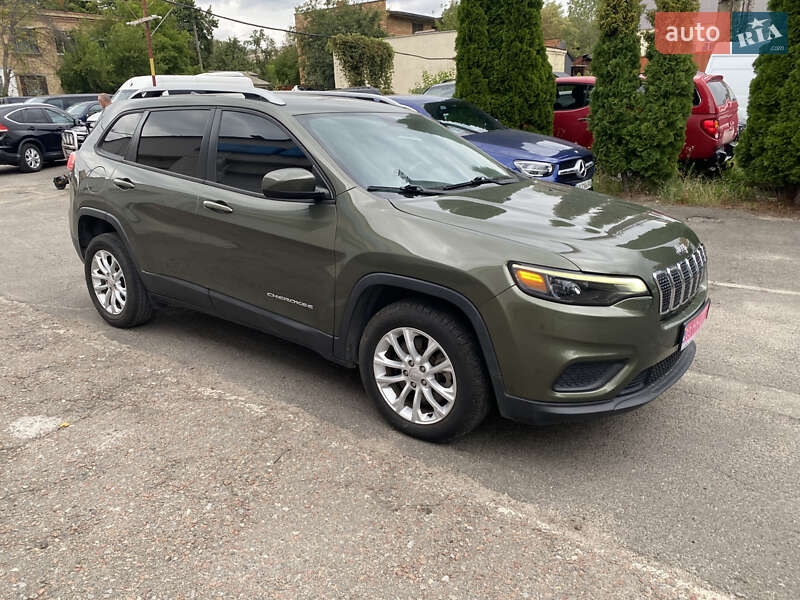 Внедорожник / Кроссовер Jeep Cherokee 2020 в Киеве