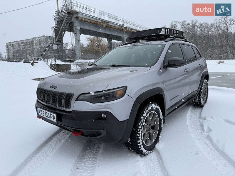 Внедорожник / Кроссовер Jeep Cherokee 2019 в Харькове