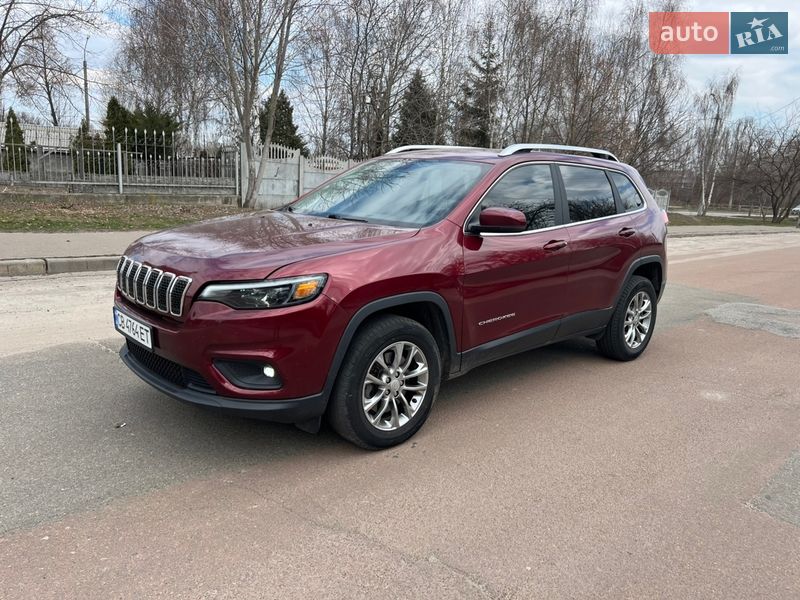 Внедорожник / Кроссовер Jeep Cherokee 2018 в Чернигове