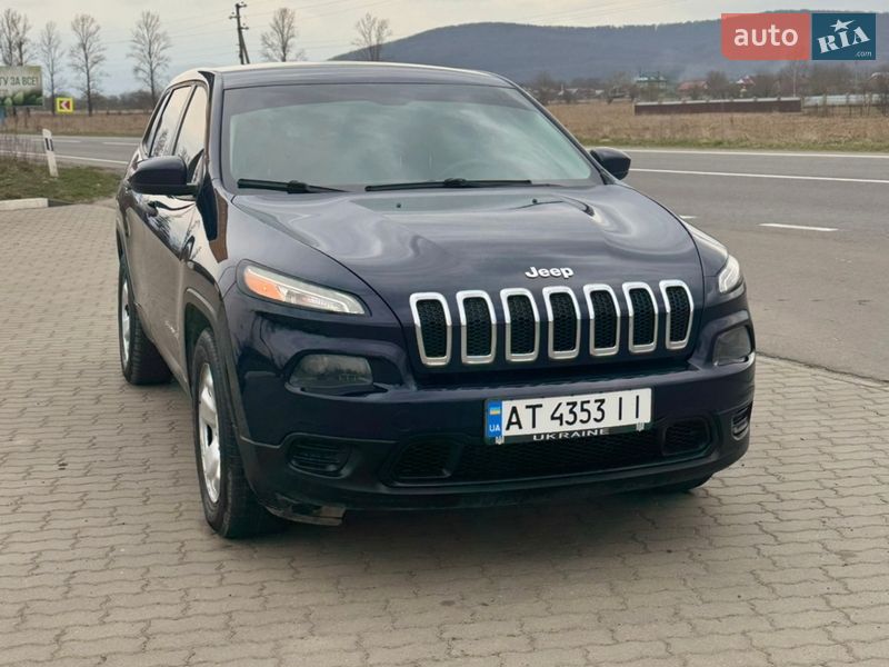 Внедорожник / Кроссовер Jeep Cherokee 2014 в Надворной