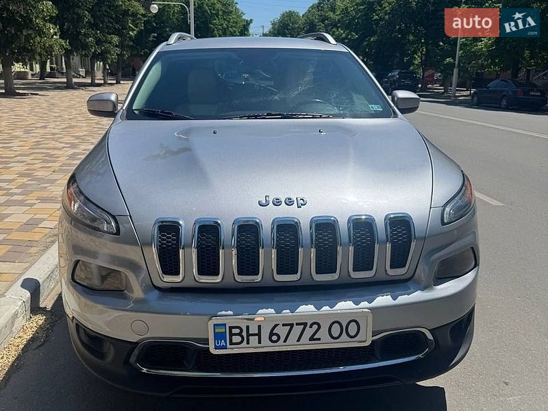 Внедорожник / Кроссовер Jeep Cherokee 2016 в Измаиле
