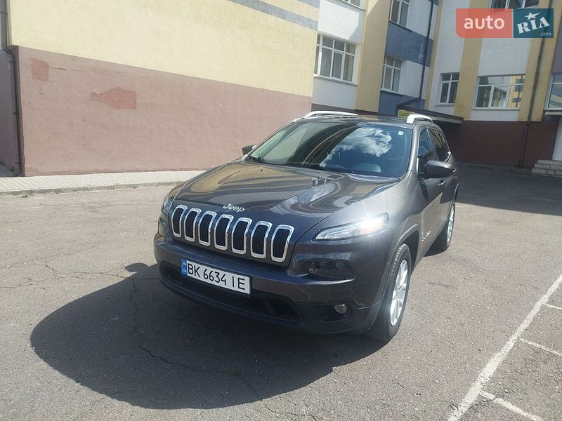 Внедорожник / Кроссовер Jeep Cherokee 2017 в Дубровице