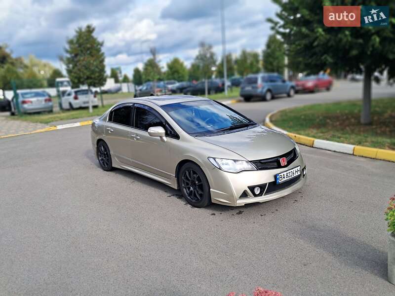 Седан Honda Civic 2006 в Буче