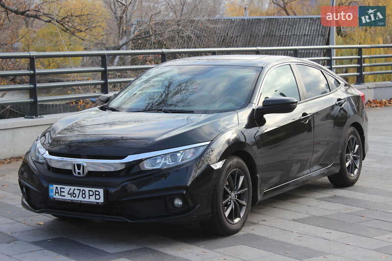 Седан Honda Civic 2020 в Днепре