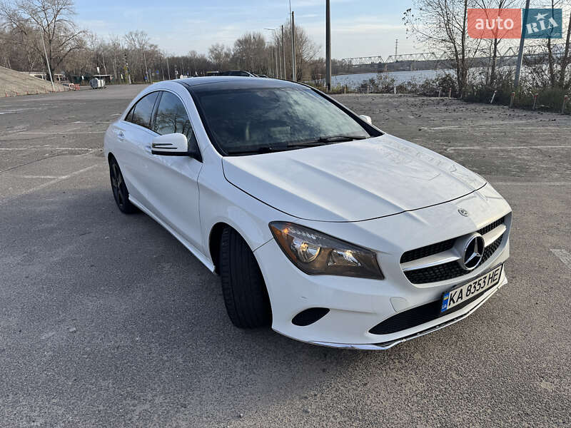 Седан Mercedes-Benz CLA-Class 2018 в Киеве