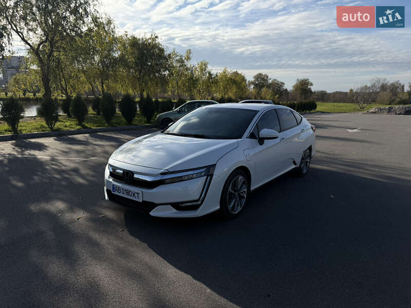 Седан Honda Clarity 2018 в Хмільнику