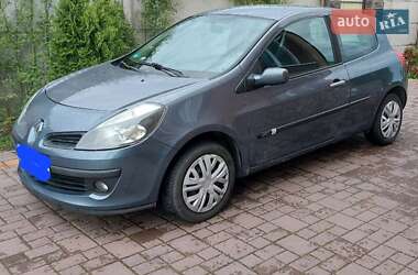 Хетчбек Renault Clio 2006 в Нетішині