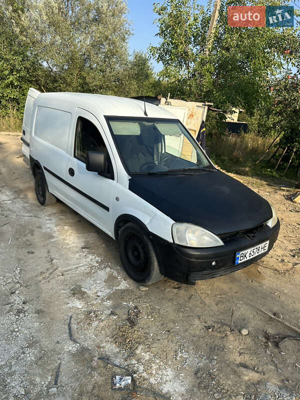Грузовой фургон Opel Combo 2004 в Ивано-Франковске Грузовой фургон Opel Combo 2004 в Ивано-Франковске