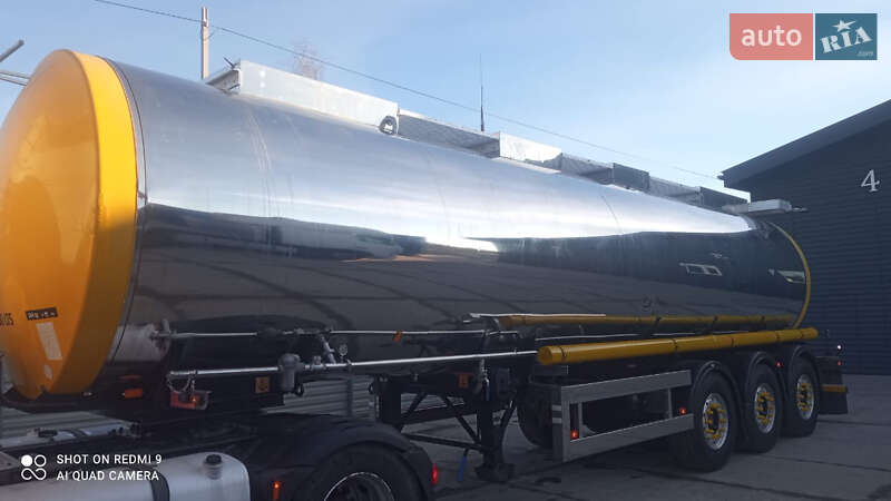 Цистерна Clayton Commercial S1 2002 в Житомире