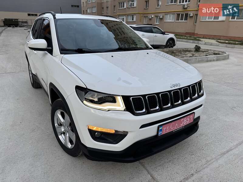 Внедорожник / Кроссовер Jeep Compass 2017 в Киеве