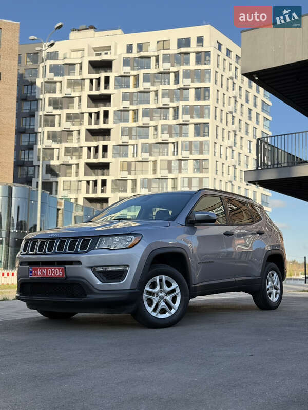 Внедорожник / Кроссовер Jeep Compass 2018 в Киеве Внедорожник / Кроссовер Jeep Compass 2018 в Киеве