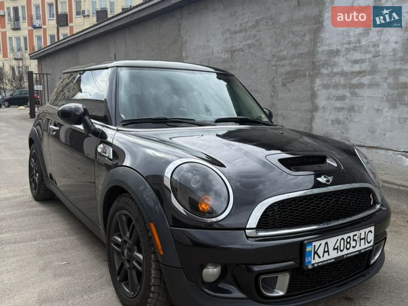 Хэтчбек MINI Cooper 2011 в Ирпене
